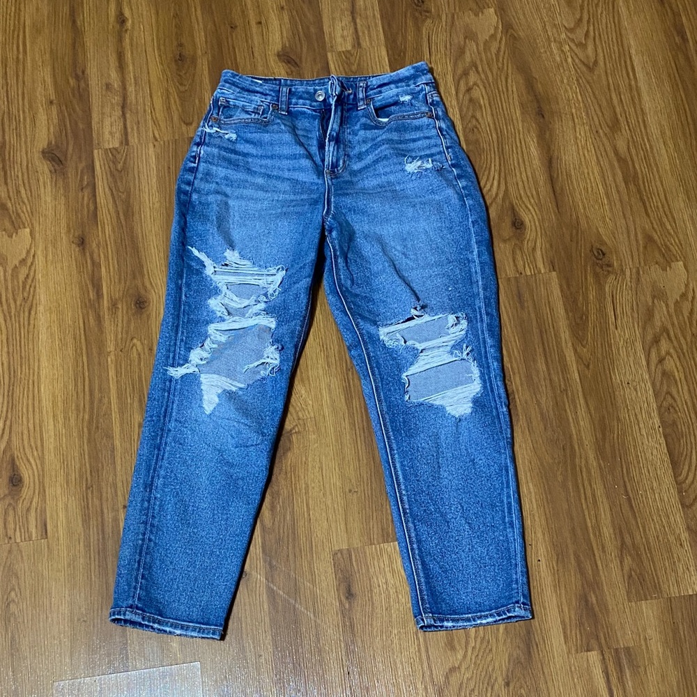 American Eagle Mom Jeans